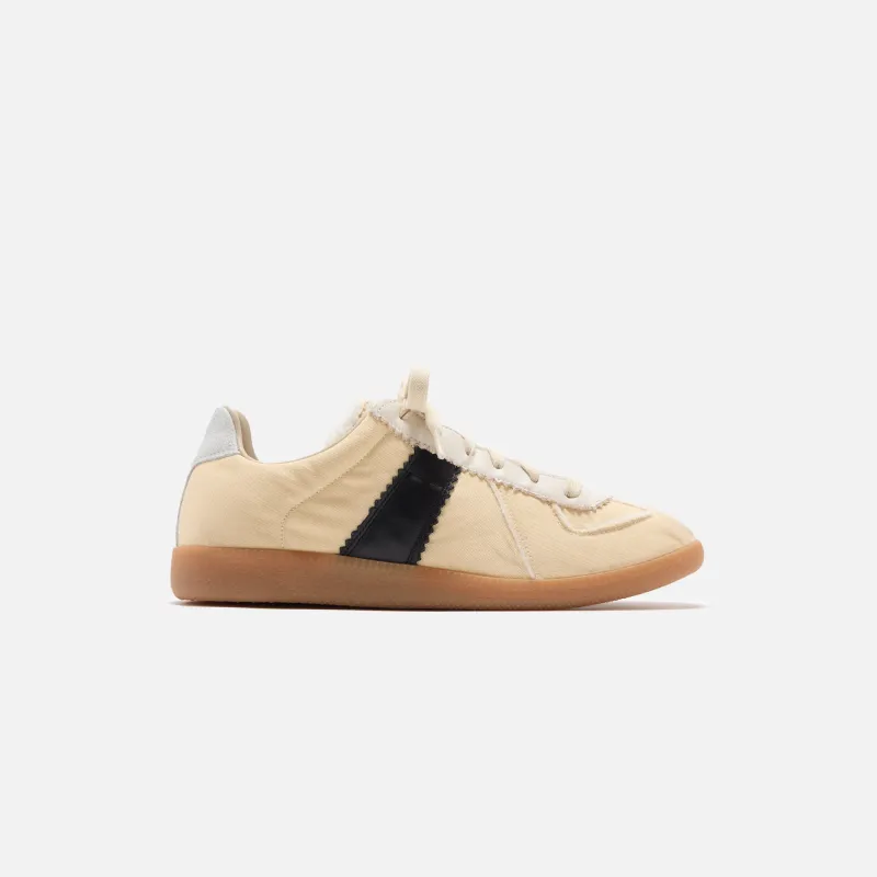 Maison Margiela WMNS Replica - Black Vintage/Yellow Vintage sold by Kith