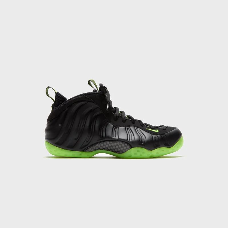 Nike Air Foamposite One - Black / Volt sold by Kith