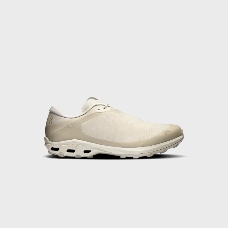 On Running x Post Archive Faction WMNS Cloudventure Peak - Ice / Moon sold by Kith