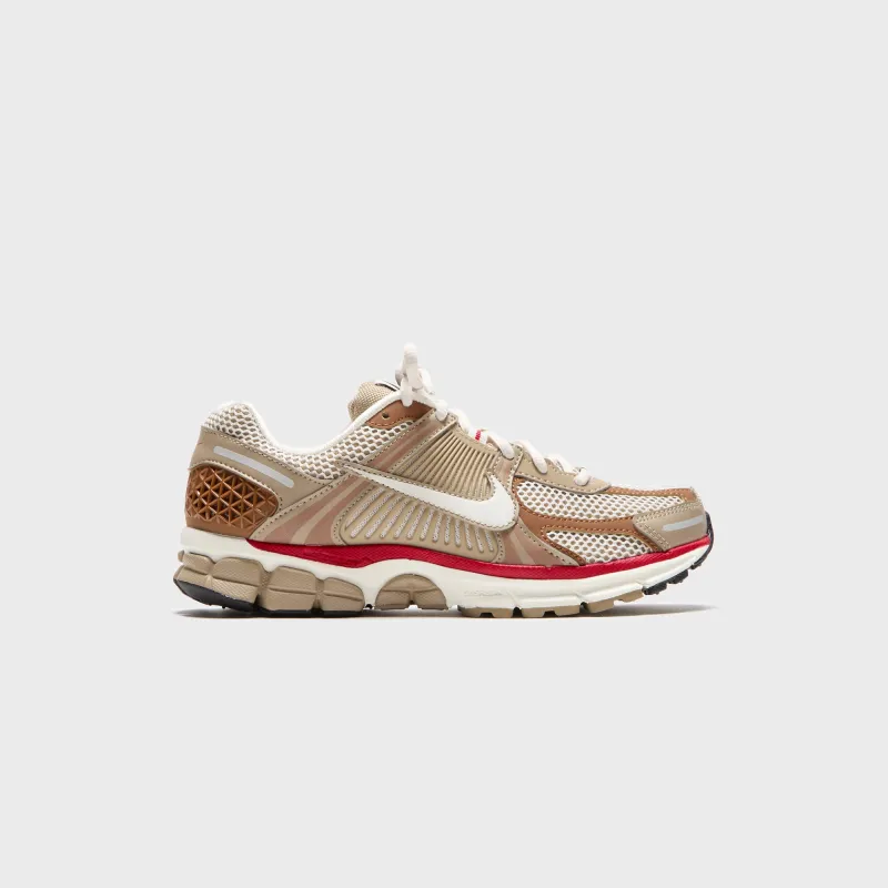 Nike WMNS Zoom Vomero 5 - Khaki / Phantom/ Fire Red/ Sail sold by Kith