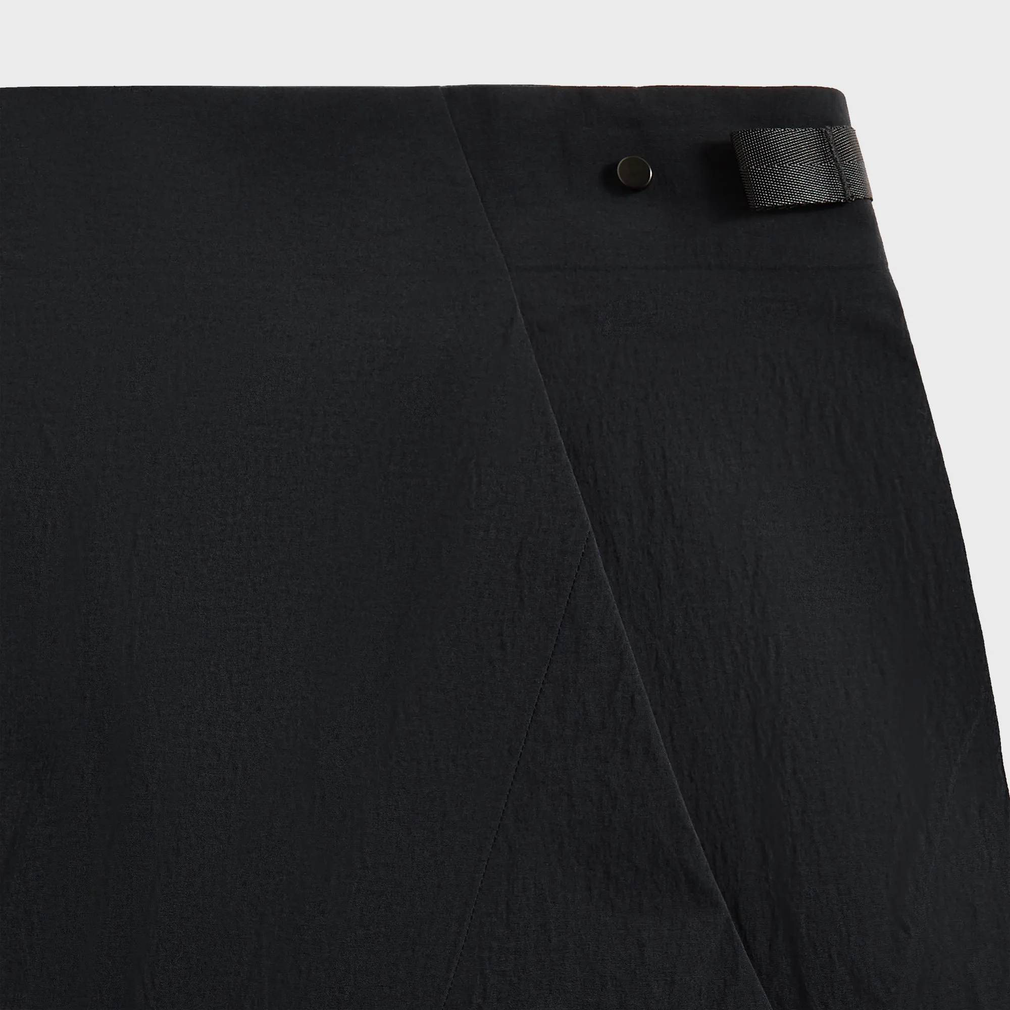 Veilance Spere LT Cargo Pant - Dark Black sold by Kith product image thumbnail 3