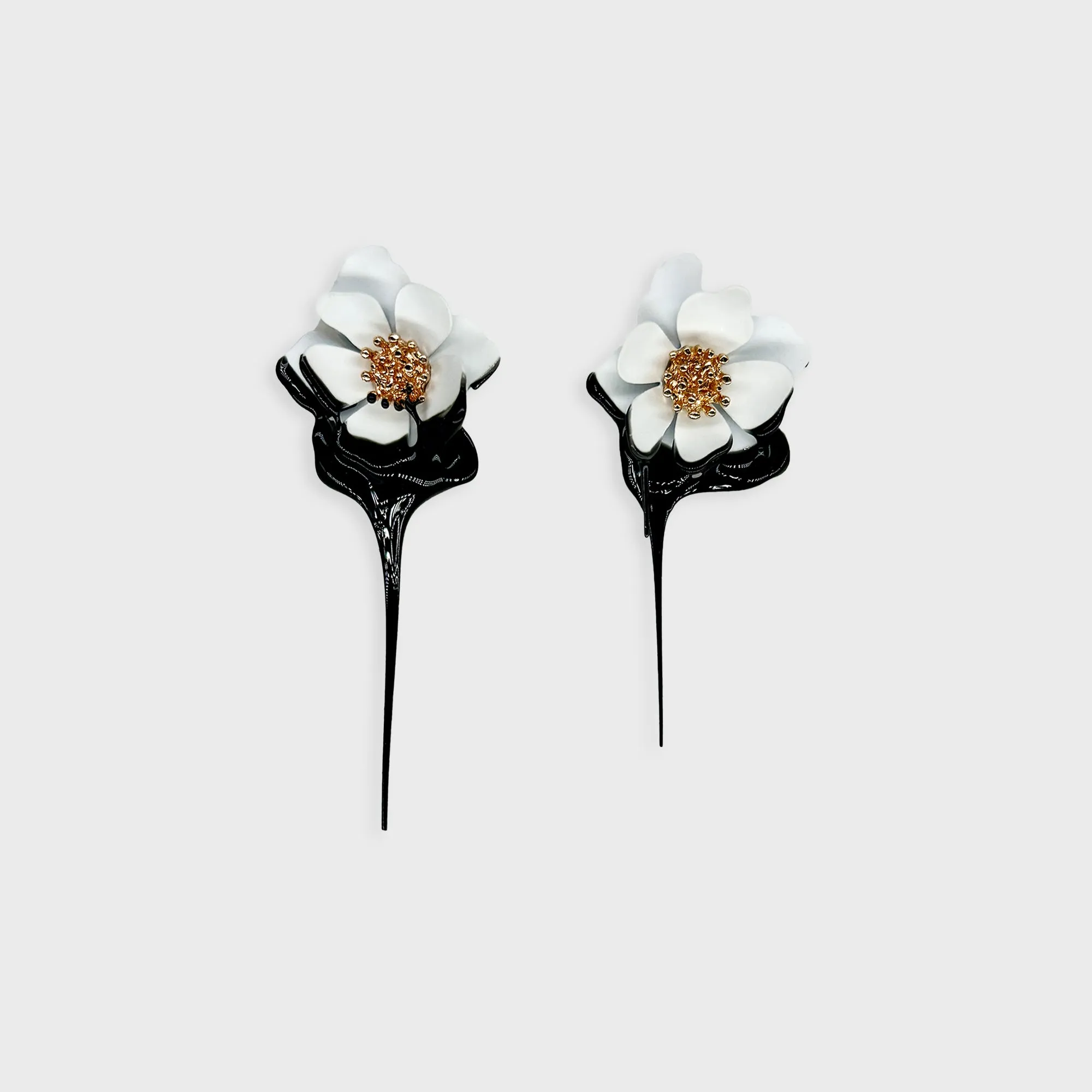 Ottolinger Daisy Earring - White / Black sold by Kith