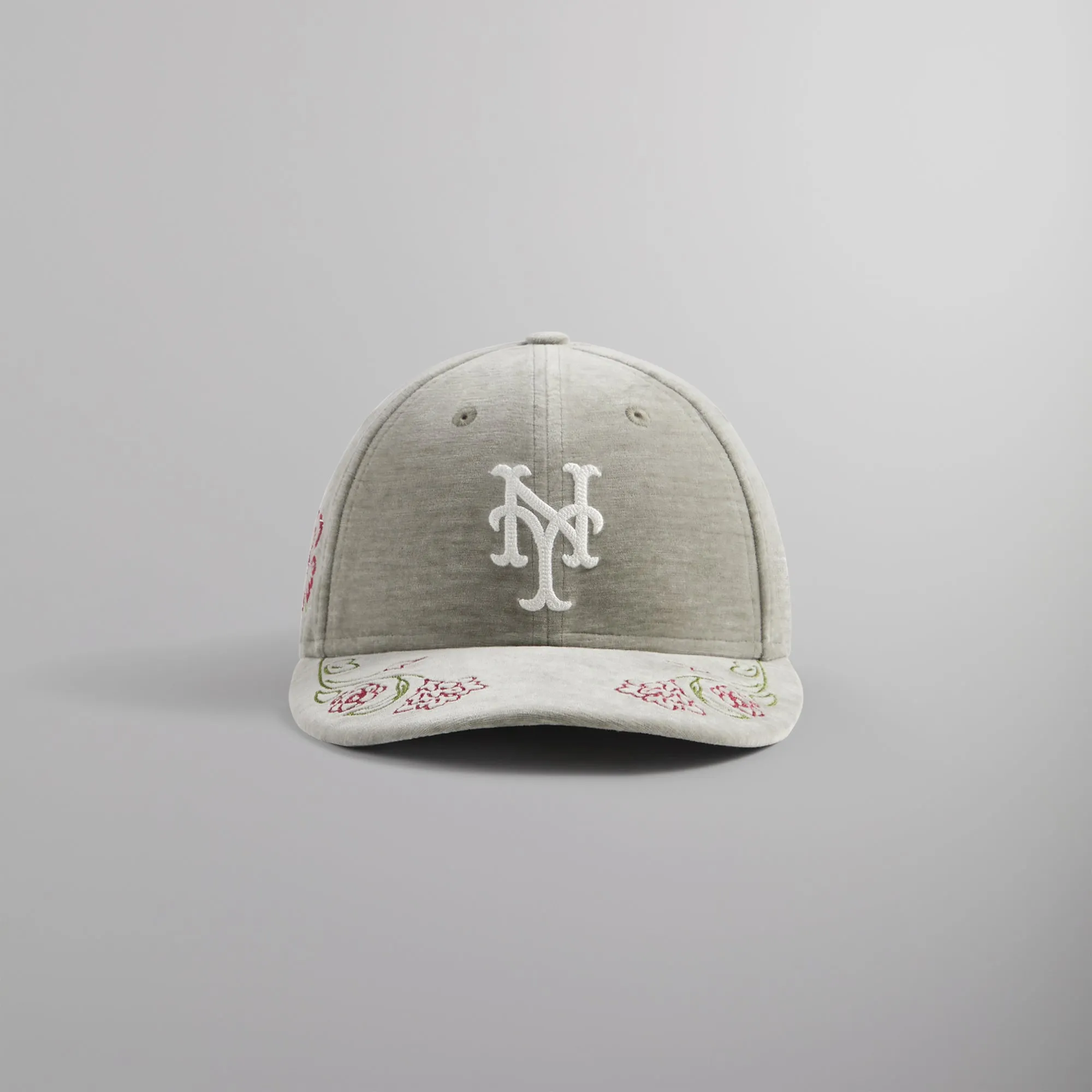 Kith & New Era for the New York Mets Chenille 59FIFTY Fitted - Haze sold by Kith