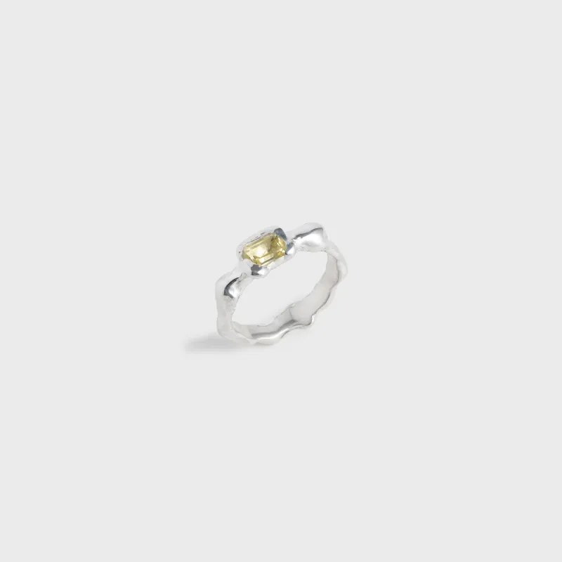 Faris Prima Ring I - Silver sold by Kith