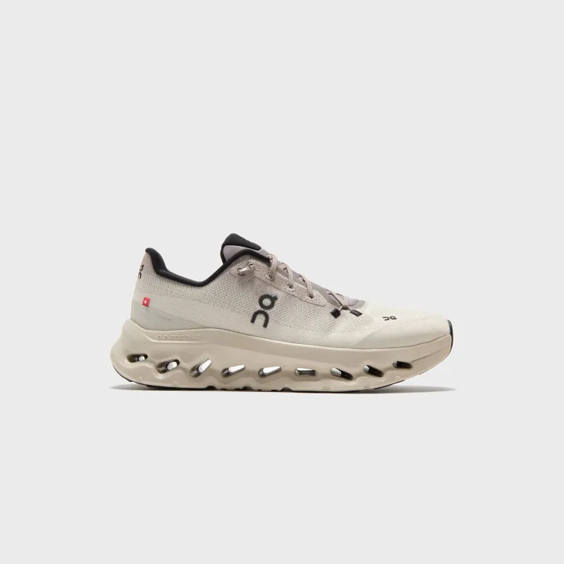 On Running Cloudtilt - Cinder / Sand sold by Kith
