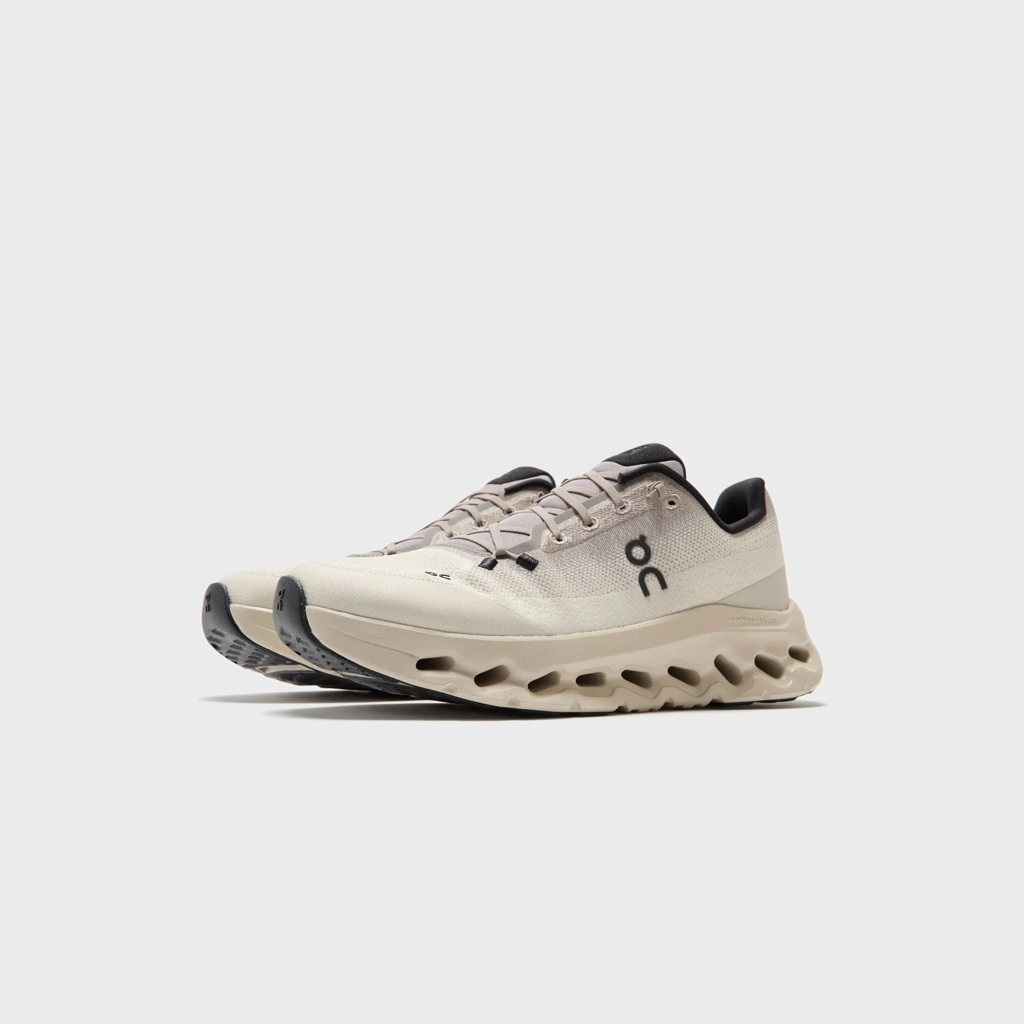 On Running Cloudtilt - Cinder / Sand sold by Kith product image thumbnail 2