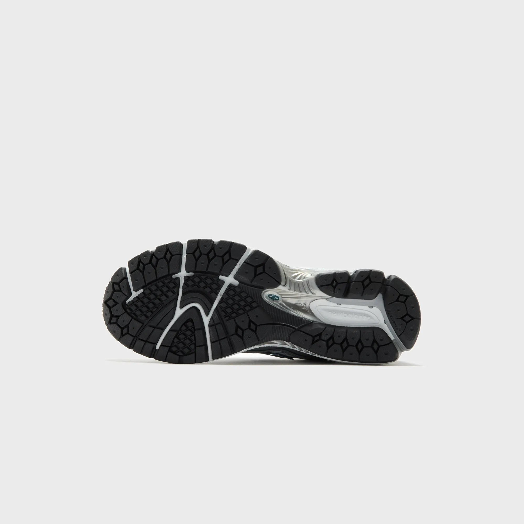 New Balance 1906R - Silver Metallic / Deep Ocean / White sold by Kith product image thumbnail 5