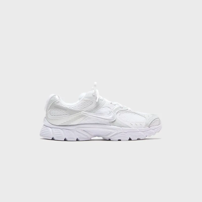 Nike WMNS V5 Rnr - White /Black / Metallic Silver made by Kith