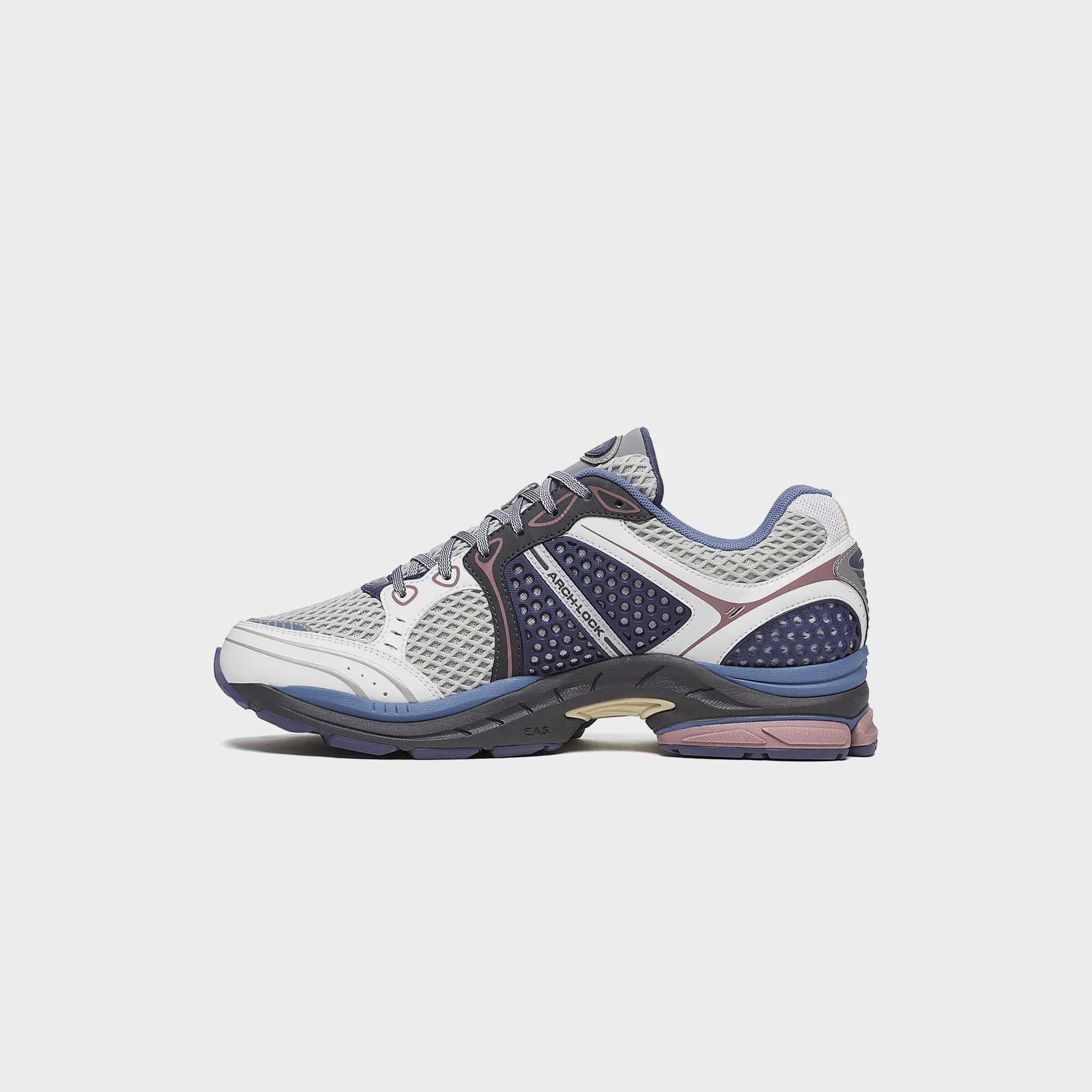 Saucony Progrid Triumph 4 - White / Blue sold by Kith product image thumbnail 3