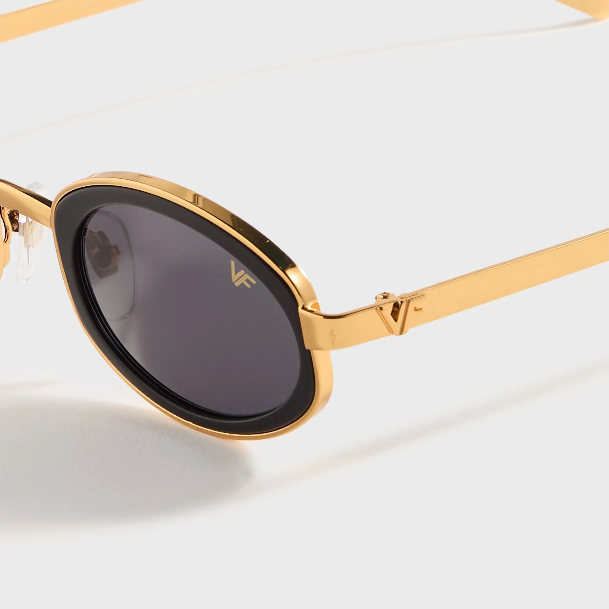 Vintage Frames Sincere 24KT - Gold / Matte Black sold by Kith product image thumbnail 3