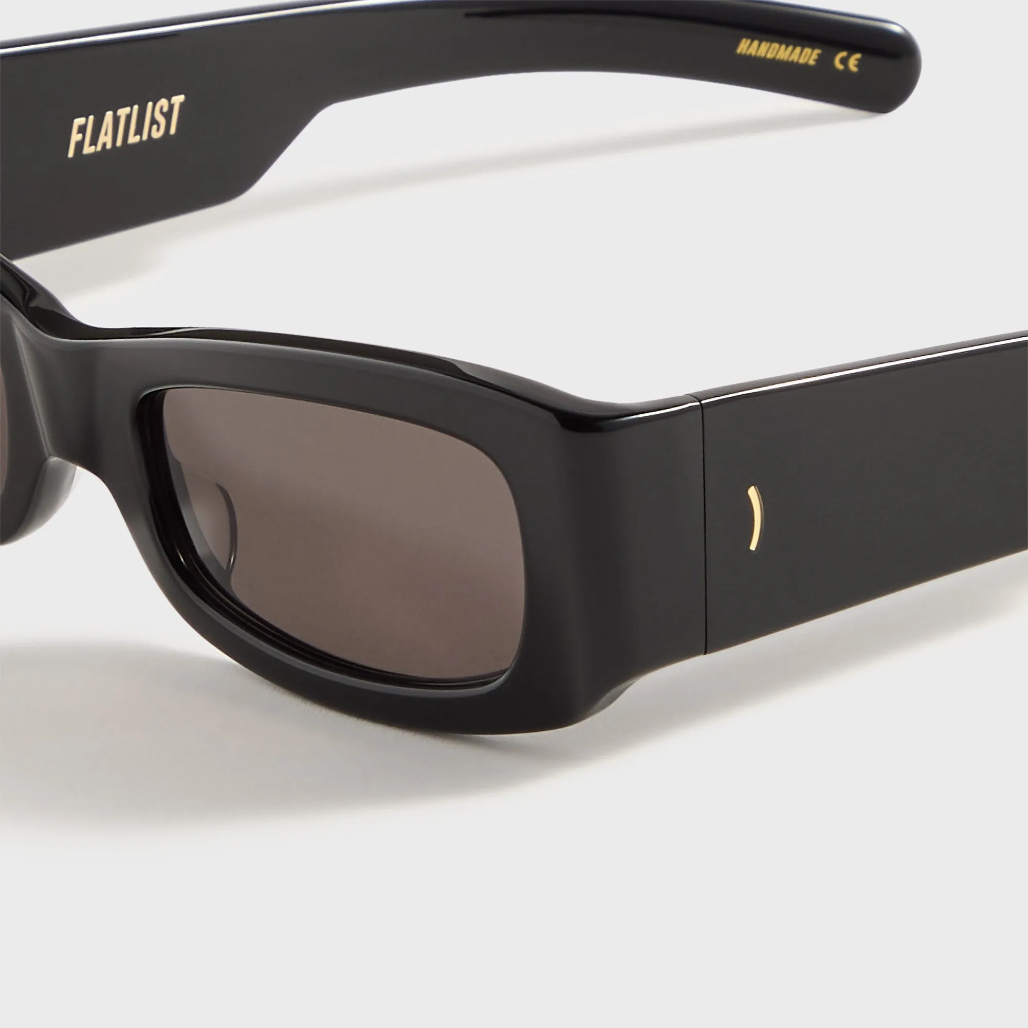 Flatlist Kareem - Solid Black / Solid Black Lens sold by Kith product image thumbnail 3