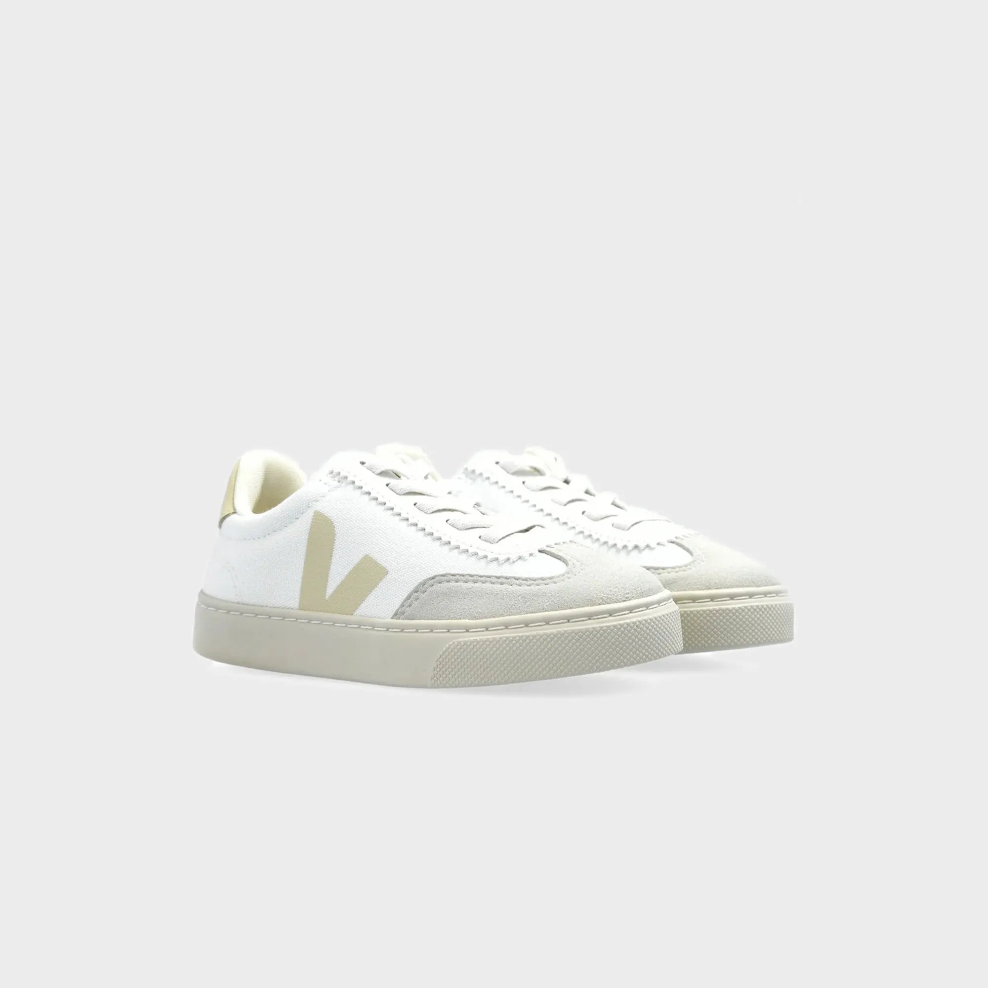 Veja Jr Small Volley - White Calcaire sold by Kith product image thumbnail 2