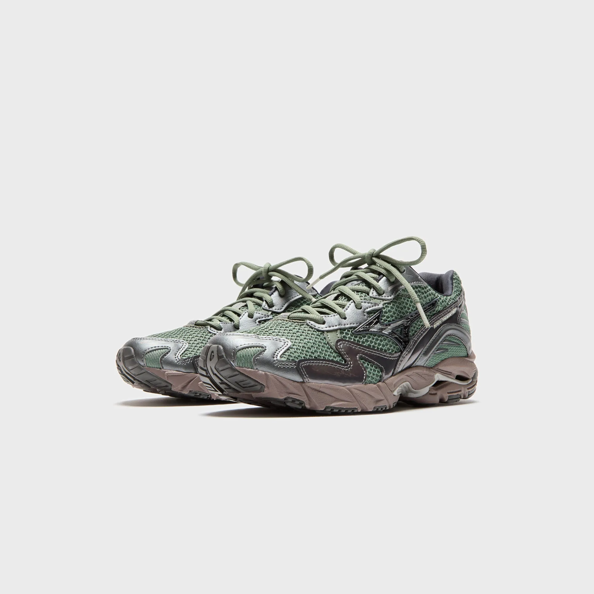 Mizuno Wave Rider 10 - Agave Green / Black Sand sold by Kith product image thumbnail 2