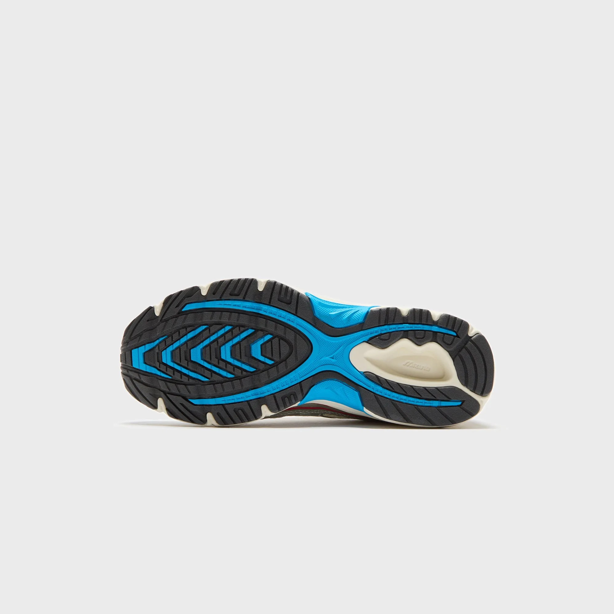 Mizuno MXR - Pristine / High Risk Red sold by Kith product image thumbnail 5