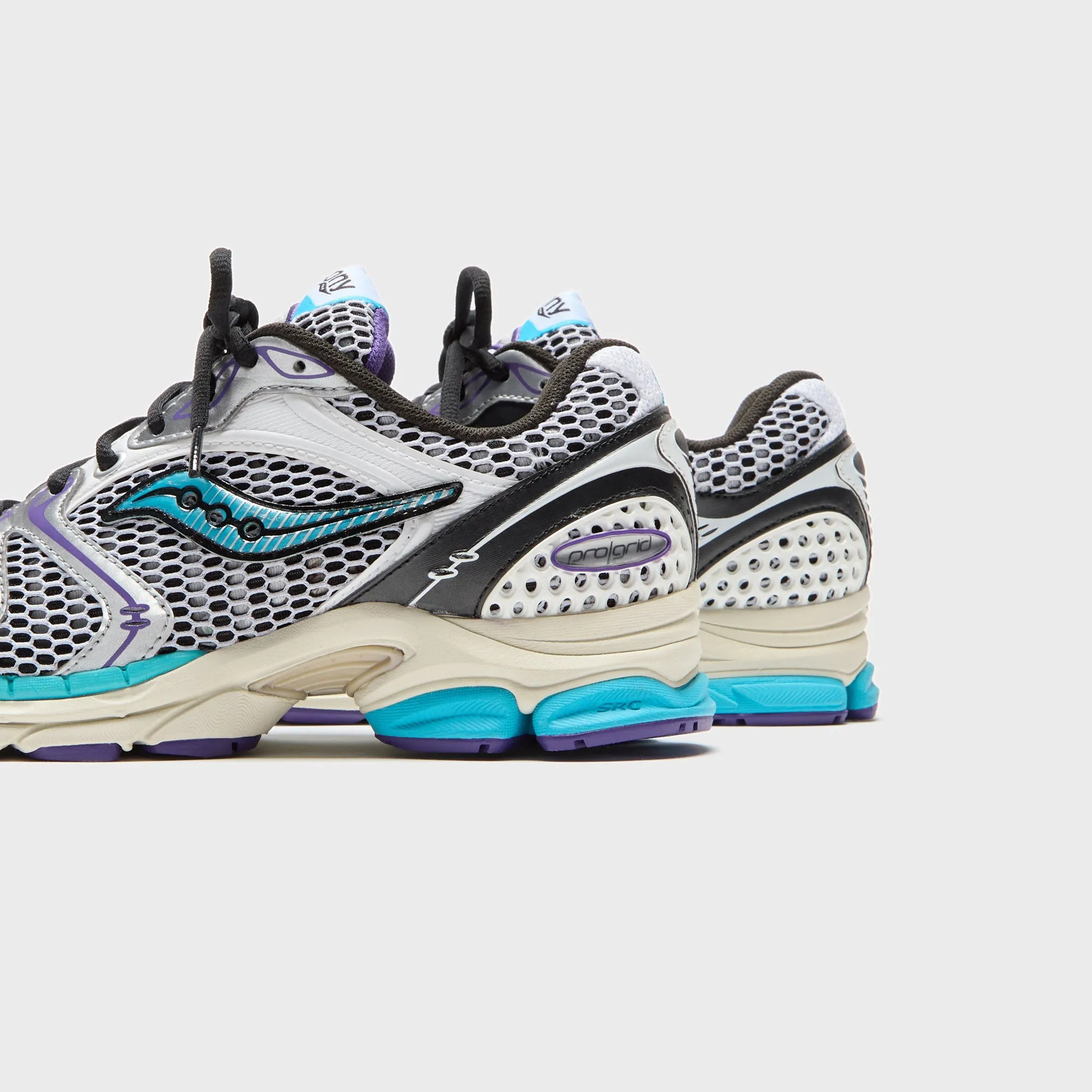 Saucony Progrid Triumph 4 - White / Blue sold by Kith product image thumbnail 3