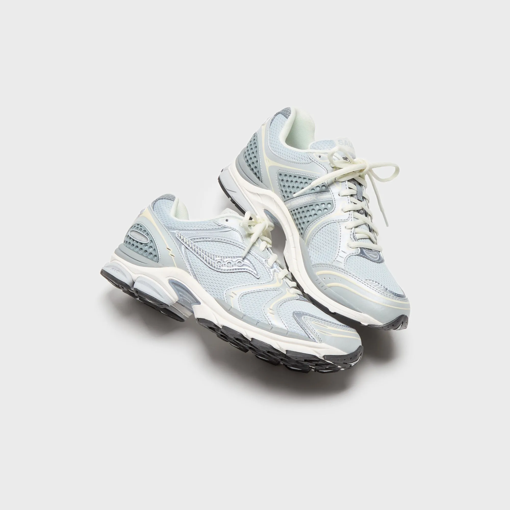 Saucony Progrid Triumph 4 - Light Grey sold by Kith product image thumbnail 4