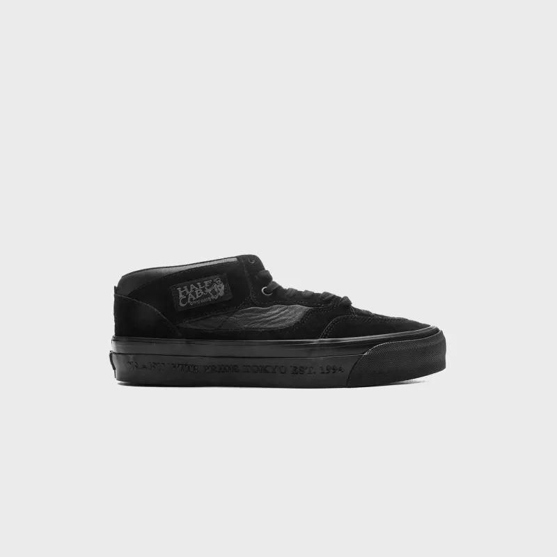 VANS x Neighborhood OTW Half Cab 33 - Black made by Vans