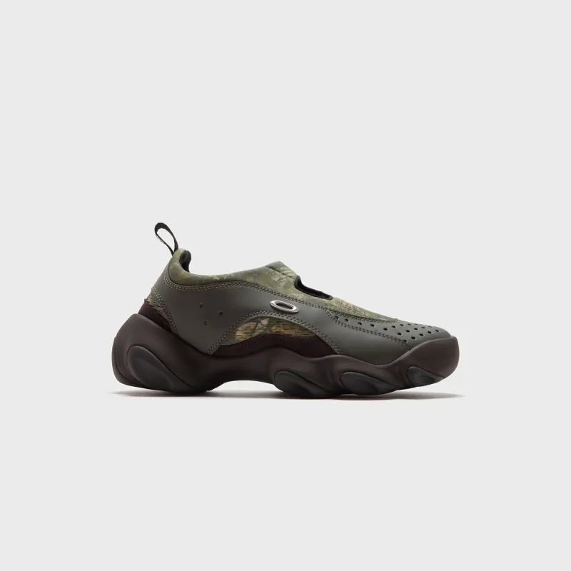 Oakley Factory Team Flesh Sandal / Asphalt | Parallel