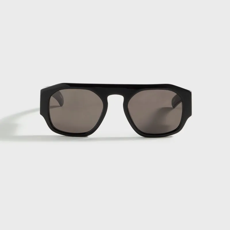 Flatlist Shade 02 - Solid Black / Solid Black Lens sold by Kith