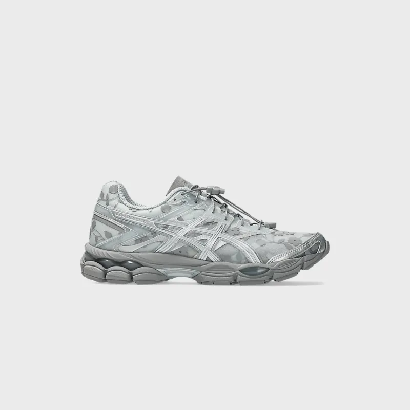 ASICS x Cecilie Bahnsen Gel-Cumulus 16 - Glacier Grey / Steeple Grey sold by Kith