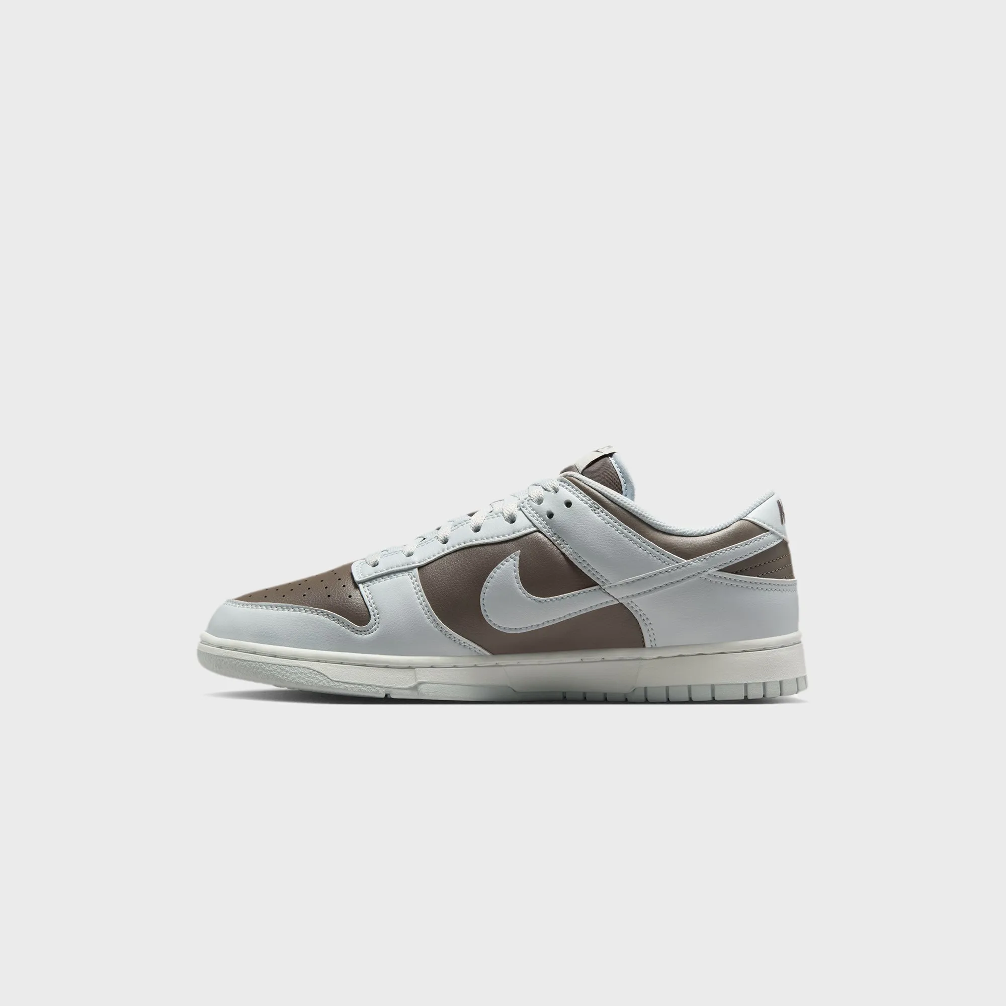 Nike Dunk Low Retro - Cave Stone / Pure Platinum / Summit White sold by Kith product image thumbnail 4