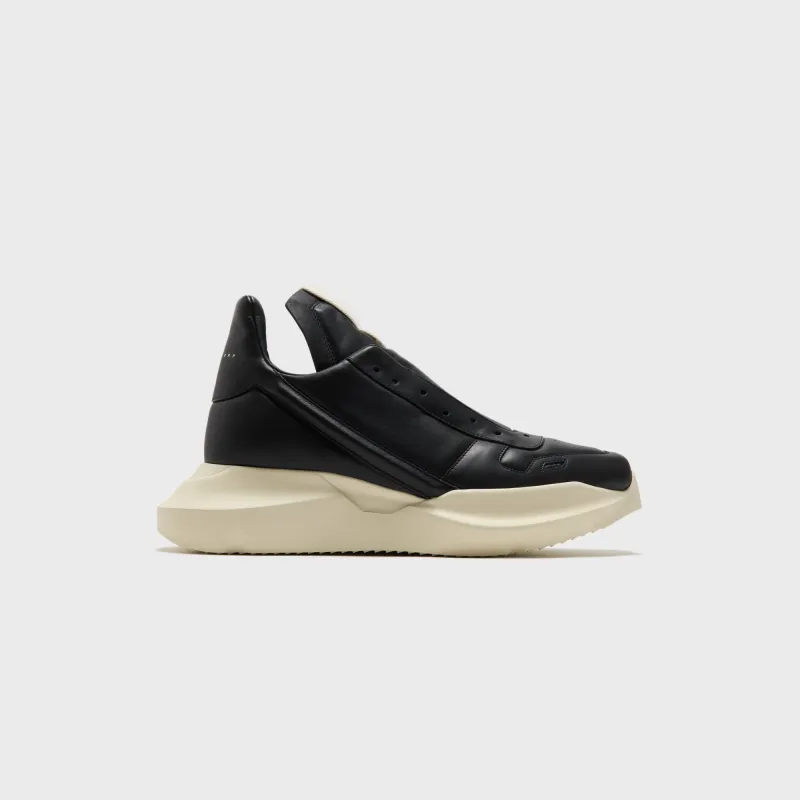 Rick Owens Scarpe Pelle Geth Runner - Black / Milk / Milk sold by Kith