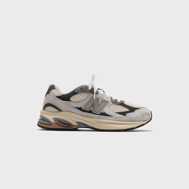 New Balance Abzorb 2010  - Brighton Grey / Linen sold by Kith