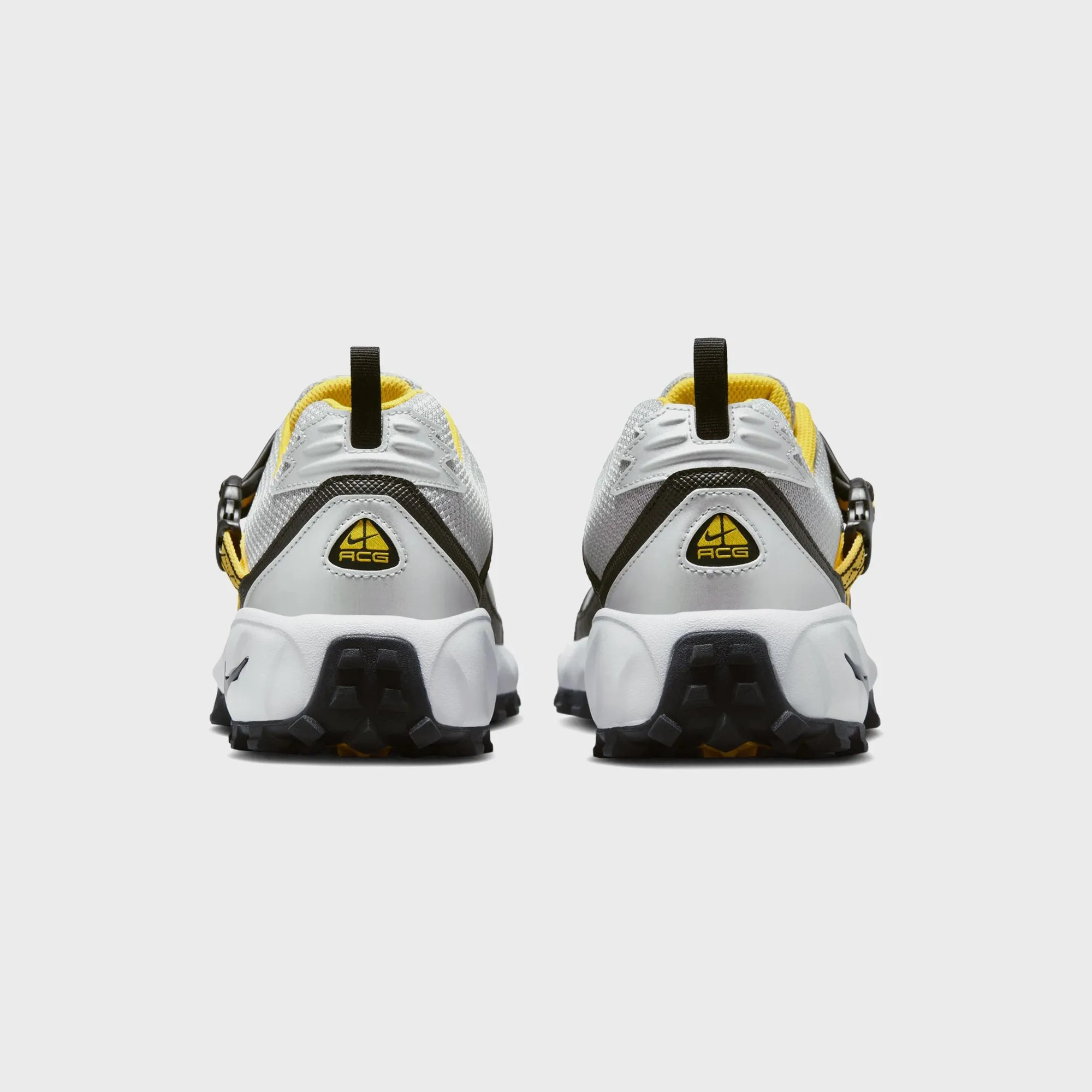 Nike ACG Phassad - Black / Yellow Zest / Metallic Silver sold by Kith product image thumbnail 3