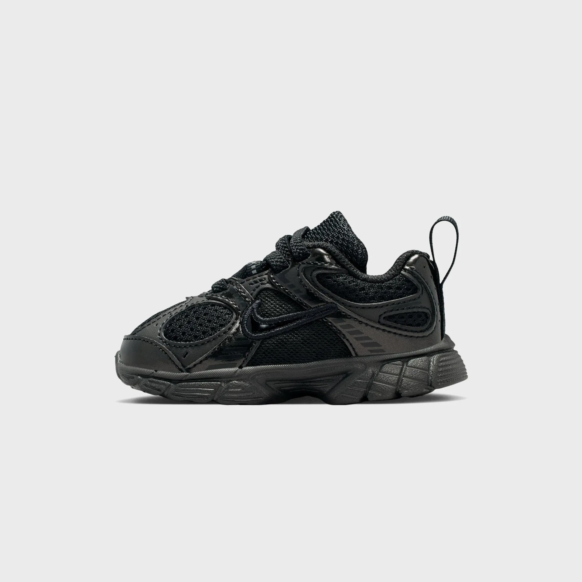 Nike TD V5 Rnr - Black / Black / Anthracite sold by Kith product image thumbnail 5