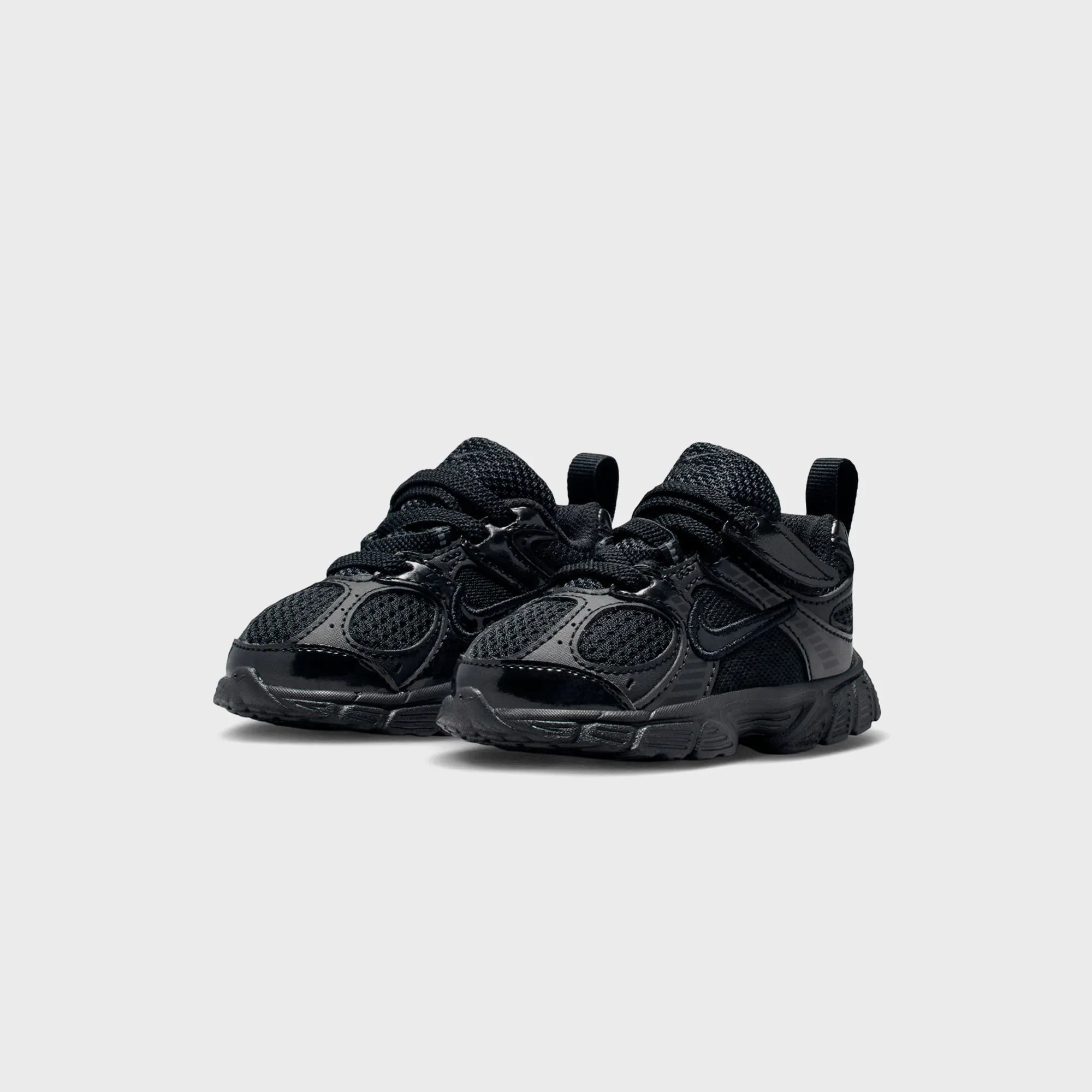 Nike TD V5 Rnr - Black / Black / Anthracite sold by Kith product image thumbnail 2