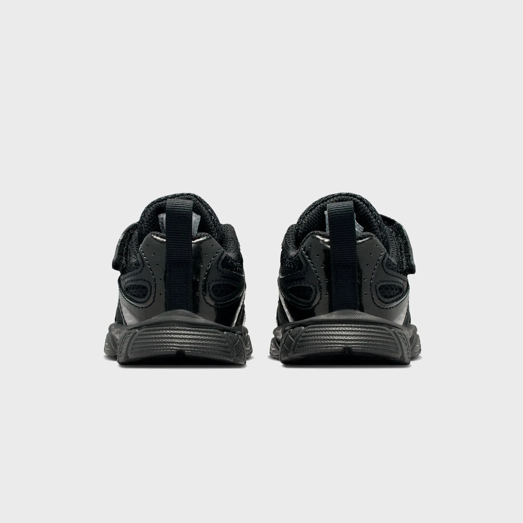 Nike TD V5 Rnr - Black / Black / Anthracite sold by Kith product image thumbnail 3