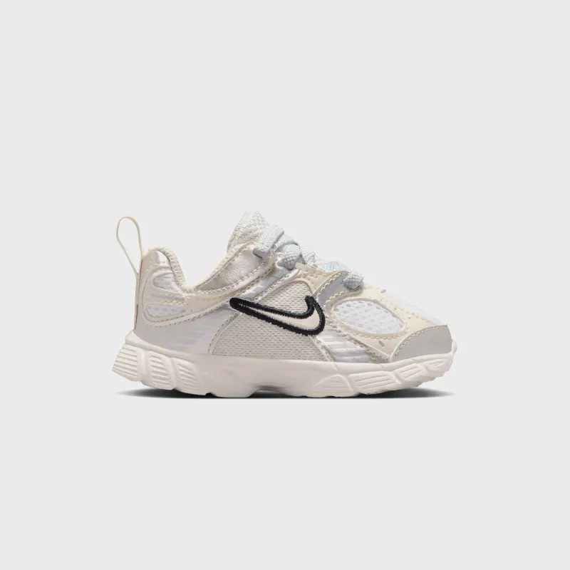 Nike TD V5 Rnr - Summit White / Light Orewood Brown / Sail / Black sold by Kith