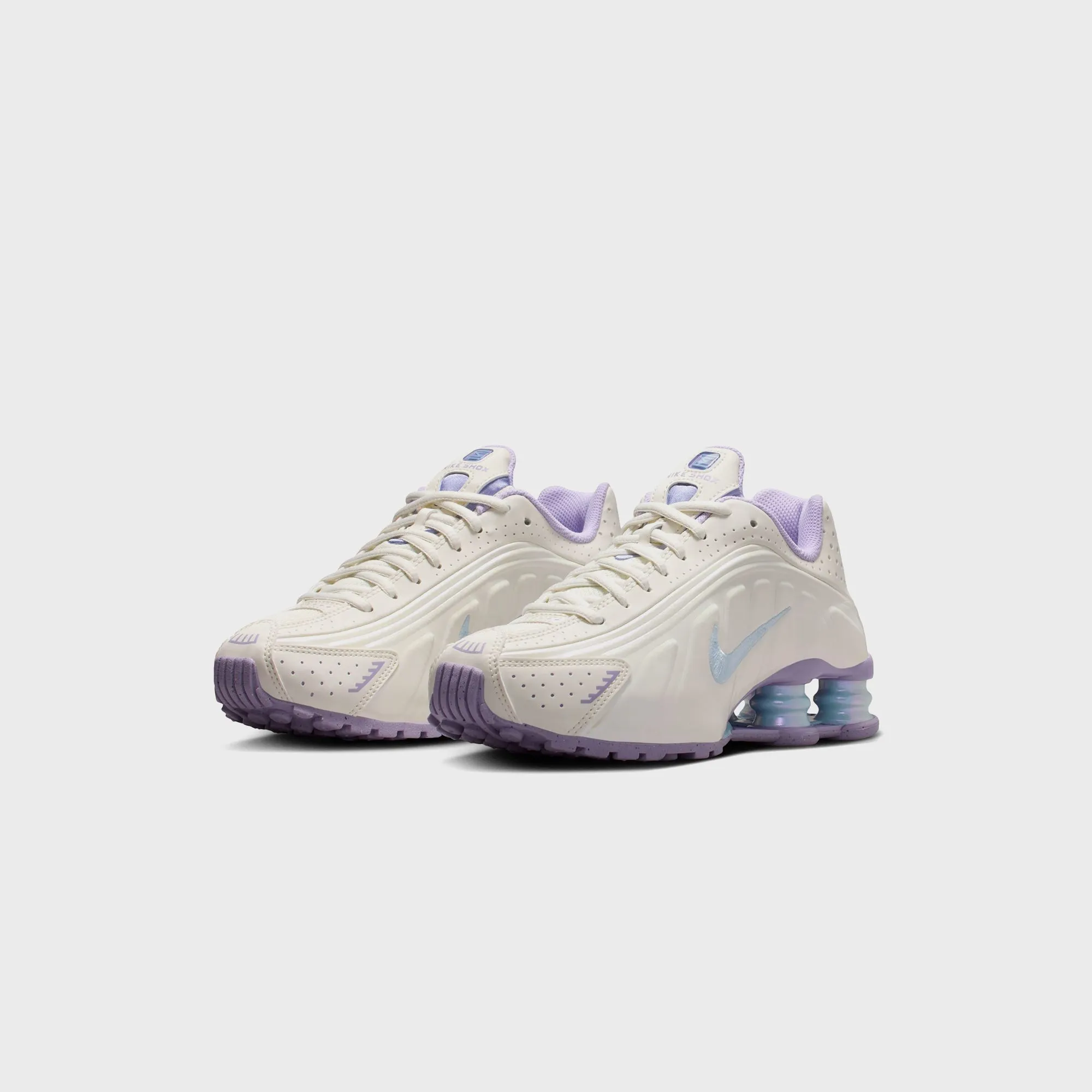 Nike GS Shox R4 - Soft Pearl / Celestine Blue / Hydrangeas sold by Kith product image thumbnail 2