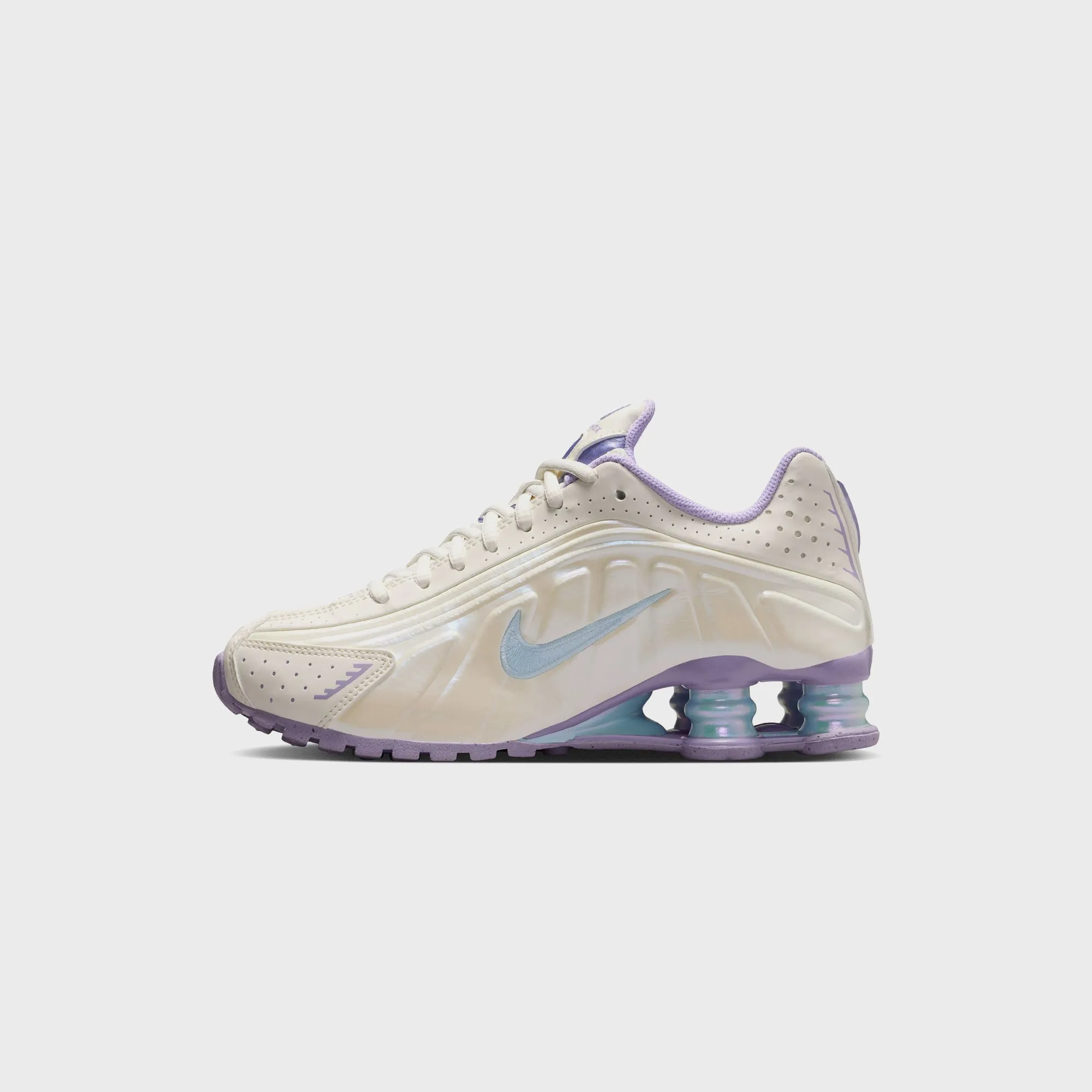 Nike GS Shox R4 - Soft Pearl / Celestine Blue / Hydrangeas sold by Kith product image thumbnail 5