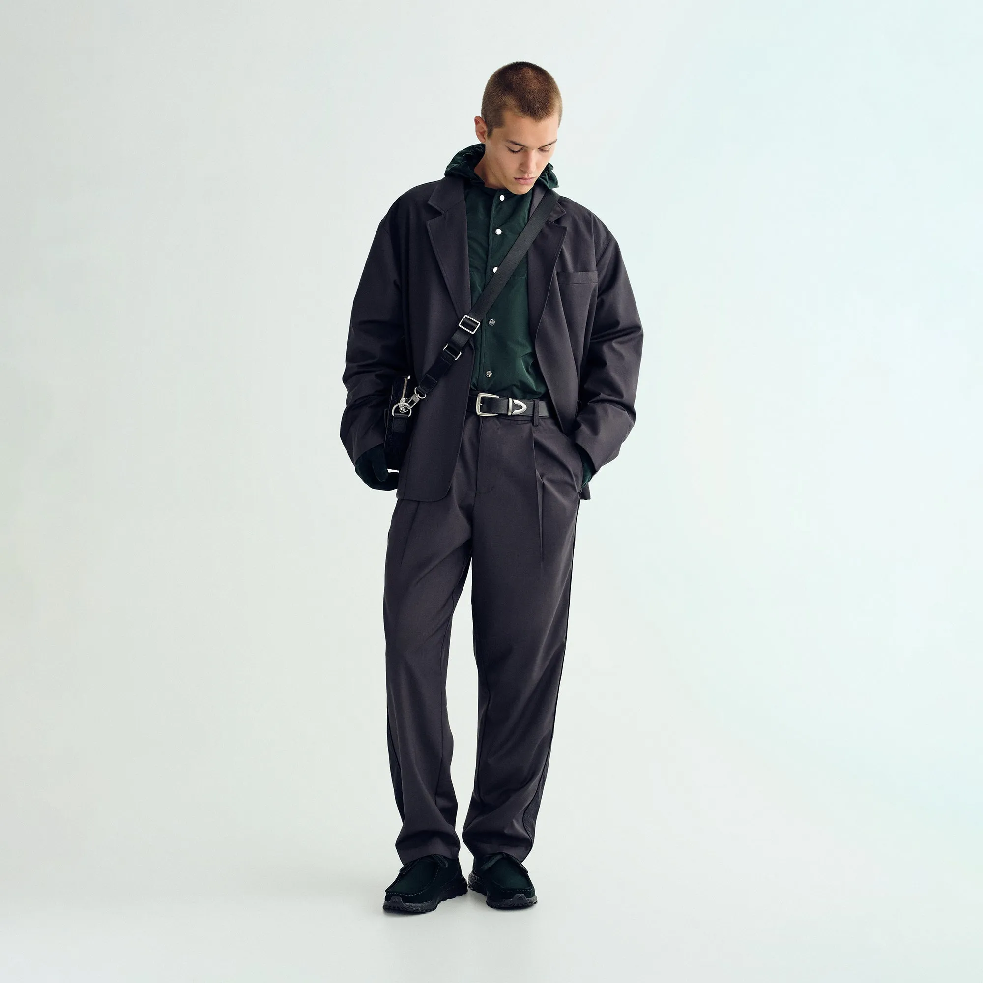 &Kin Tropical Wool Callum Trouser - Carbon sold by Kith product image thumbnail 2