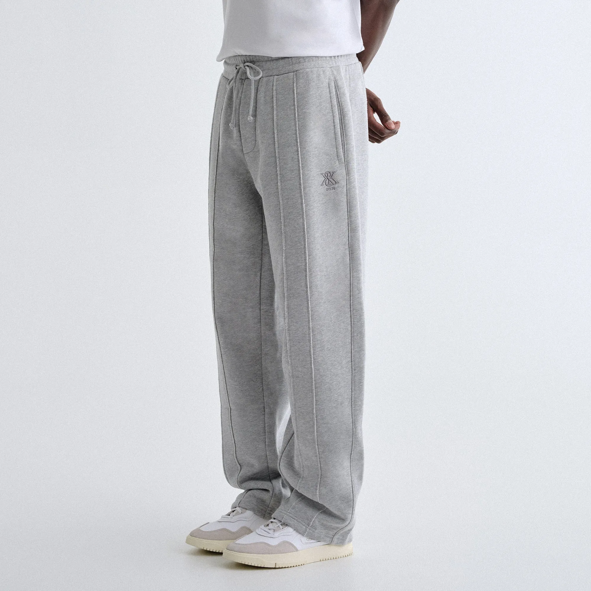 Kith Bryson Panelled Sweatpant - Mid Heather Grey sold by Kith product image thumbnail 2