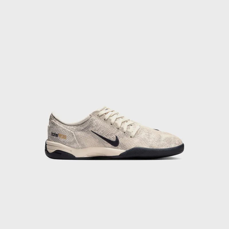 Nike WMNS T90 SP - Pale Ivory / Black sold by Kith