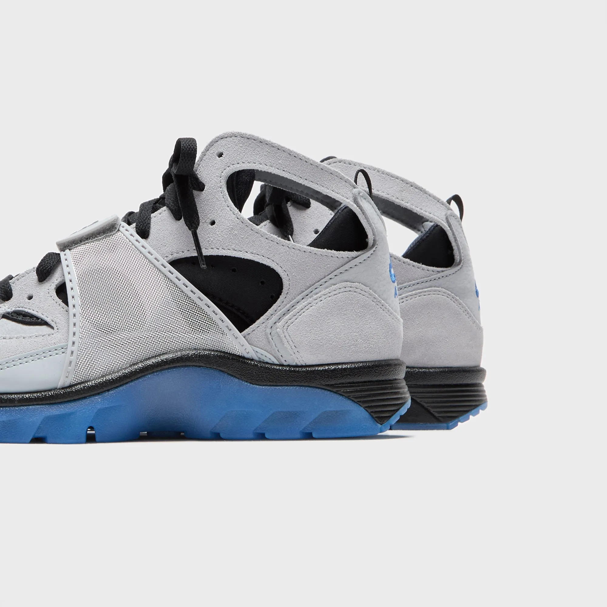 Nike Air Trainer Huarache - Wolf Grey / Star Blue / Black sold by Kith product image thumbnail 3