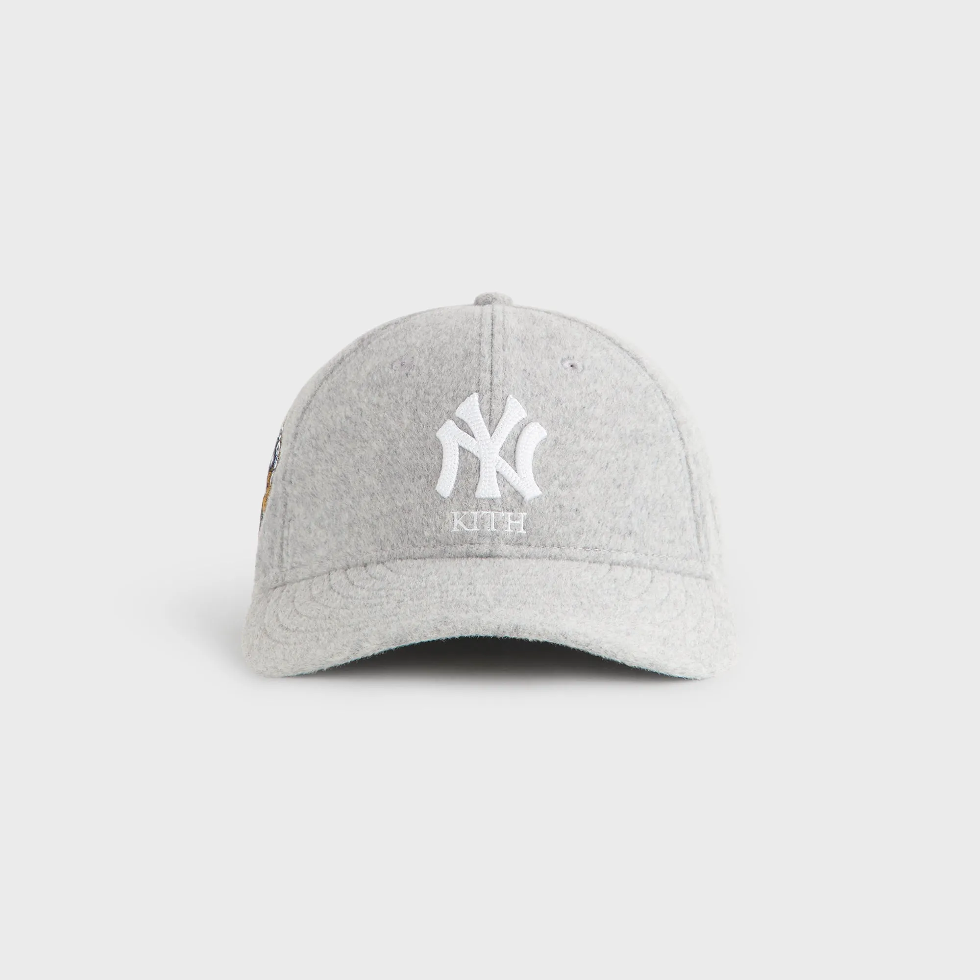 Kith & New Era for the New York Yankees Melton Wool 59FIFTY Low Profile Cap - Light Heather Grey sold by Kith