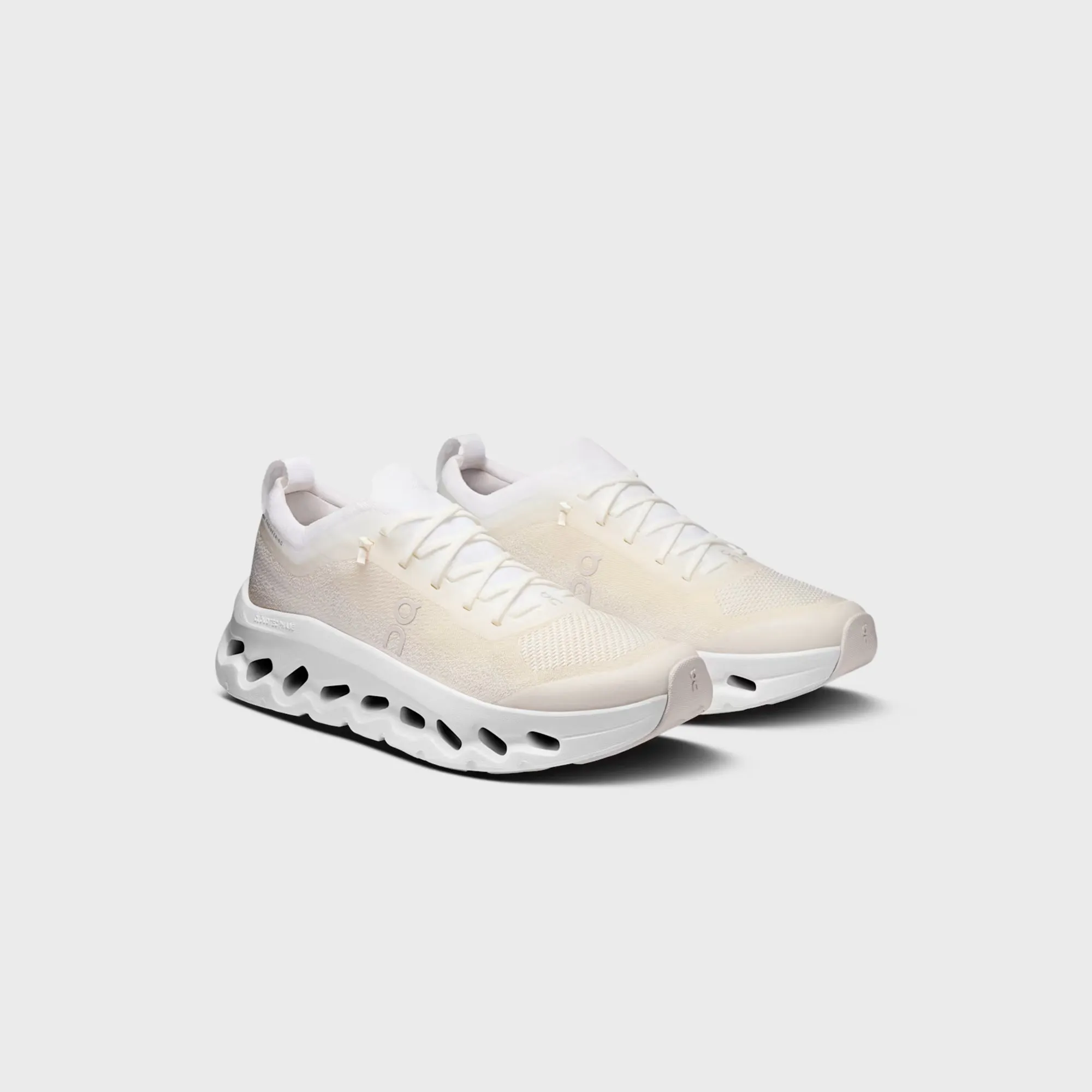 On Running WMNS Cloudtilt Moon - White / Frost sold by Kith product image thumbnail 2