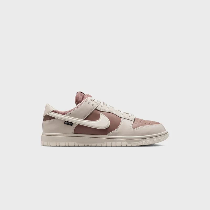 Nike Dunk Low GORE-TEX- Light Bone / Mink Brown / Sail sold by Kith