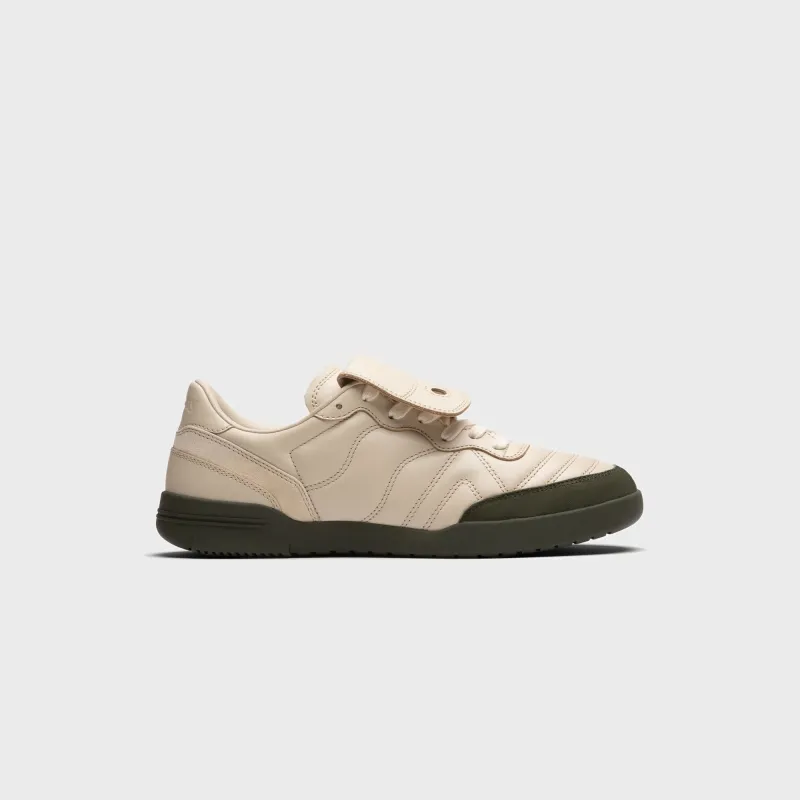 Saucony SILO 586i S - Parchment / Pine sold by Kith