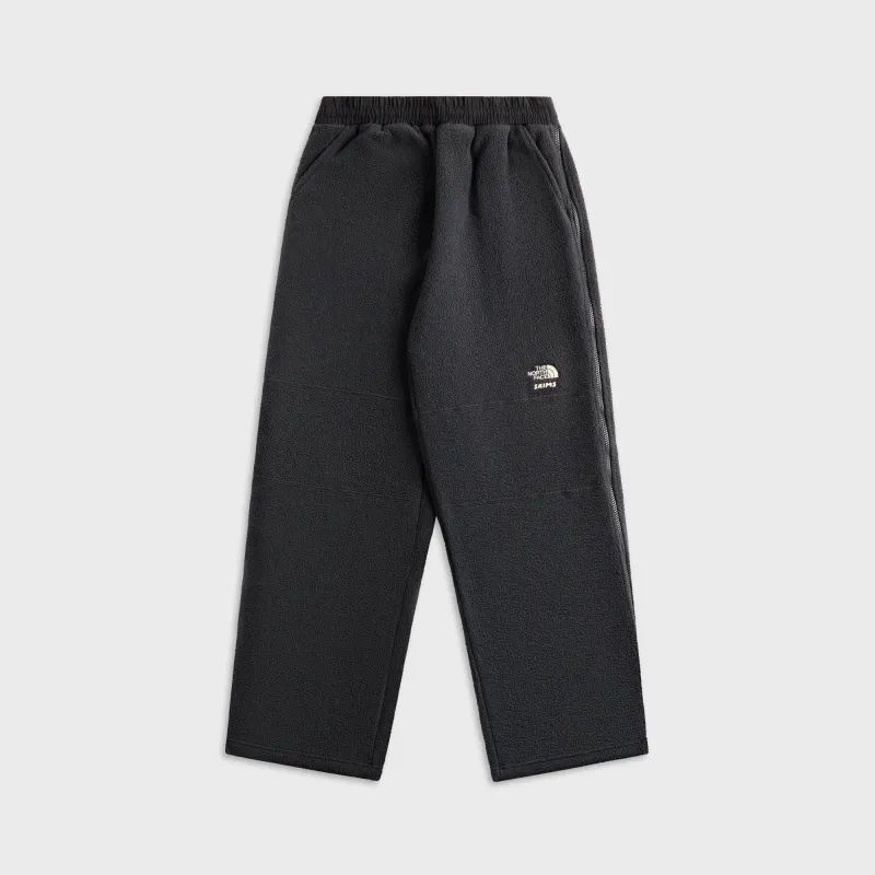 The North Face x SKIMS 1995 Denali Fleece Straight Leg Pant - Onyx made by Kith
