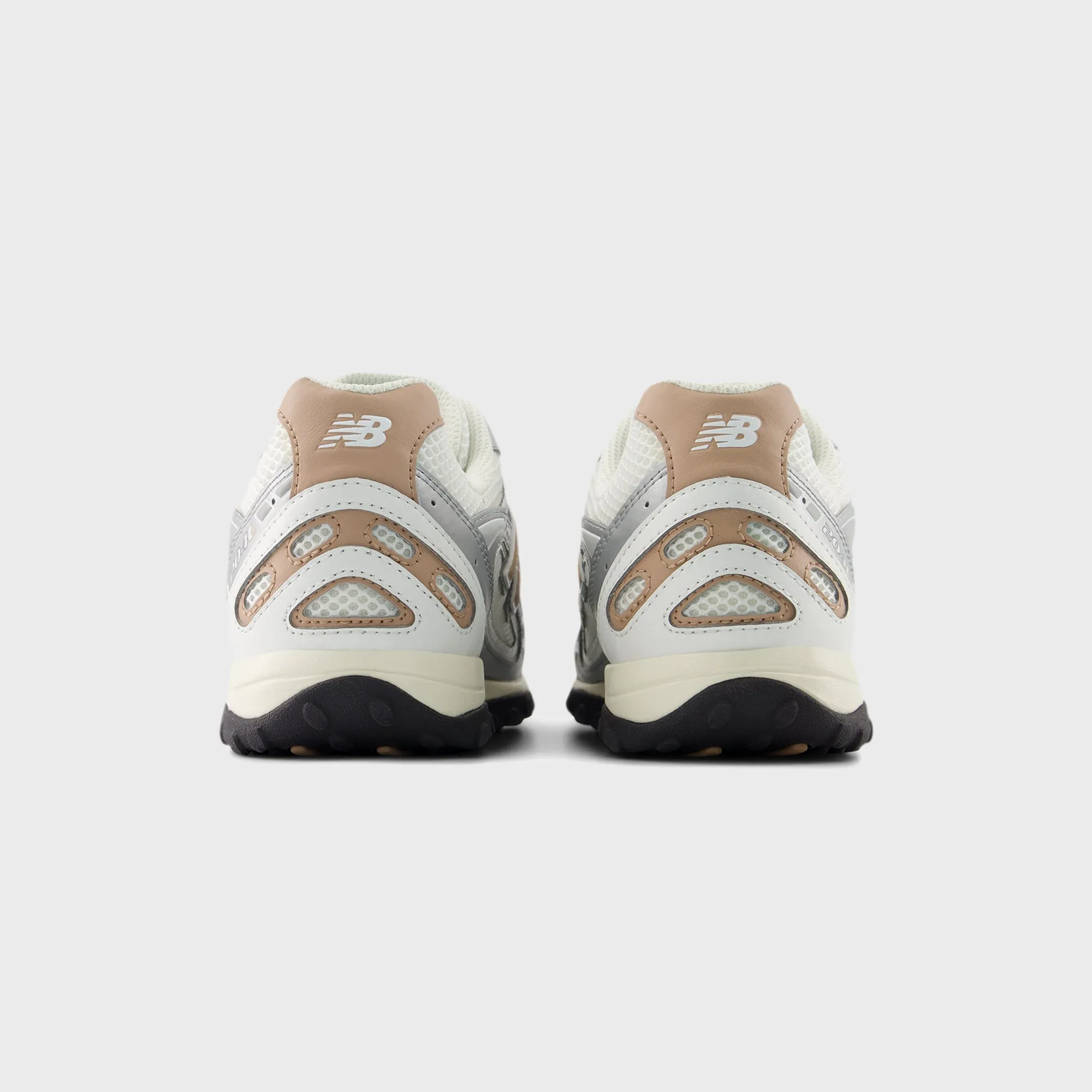 New Balance 204L - Silver Metallic / Flat Taupe sold by Kith product image thumbnail 3