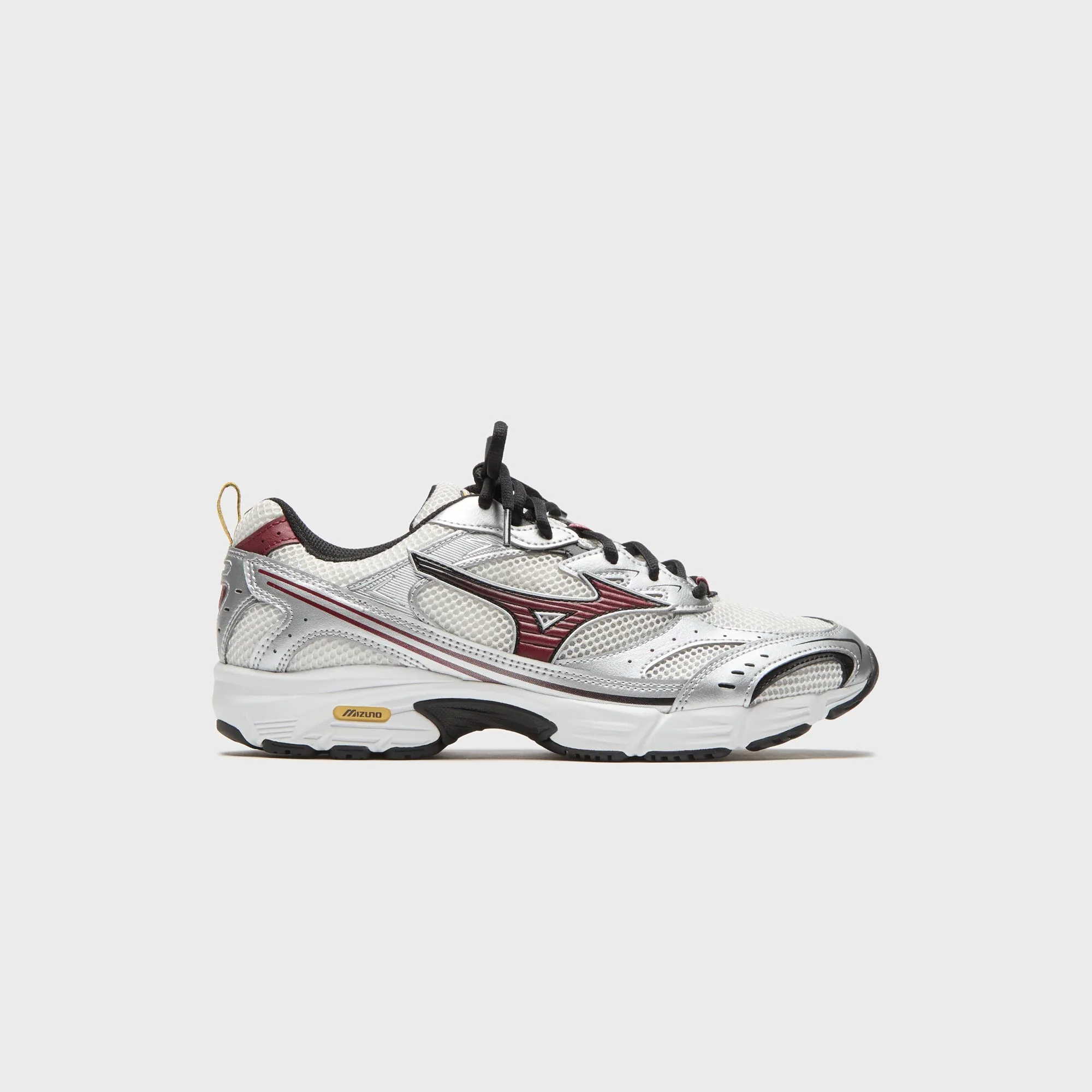 Mizuno MXR - Nimbus Cloud / Syrah sold by Kith