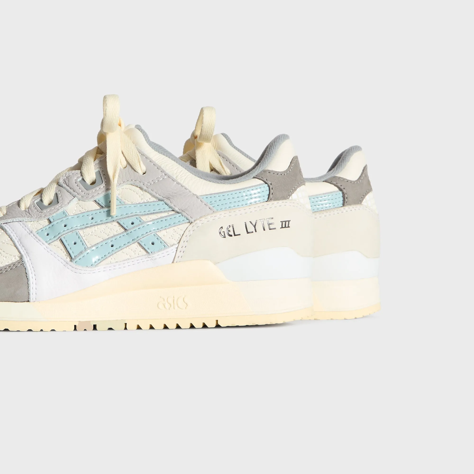 Ronnie Fieg for ASICS GEL-LYTE III Remastered - Cloud Blue sold by Kith product image thumbnail 3