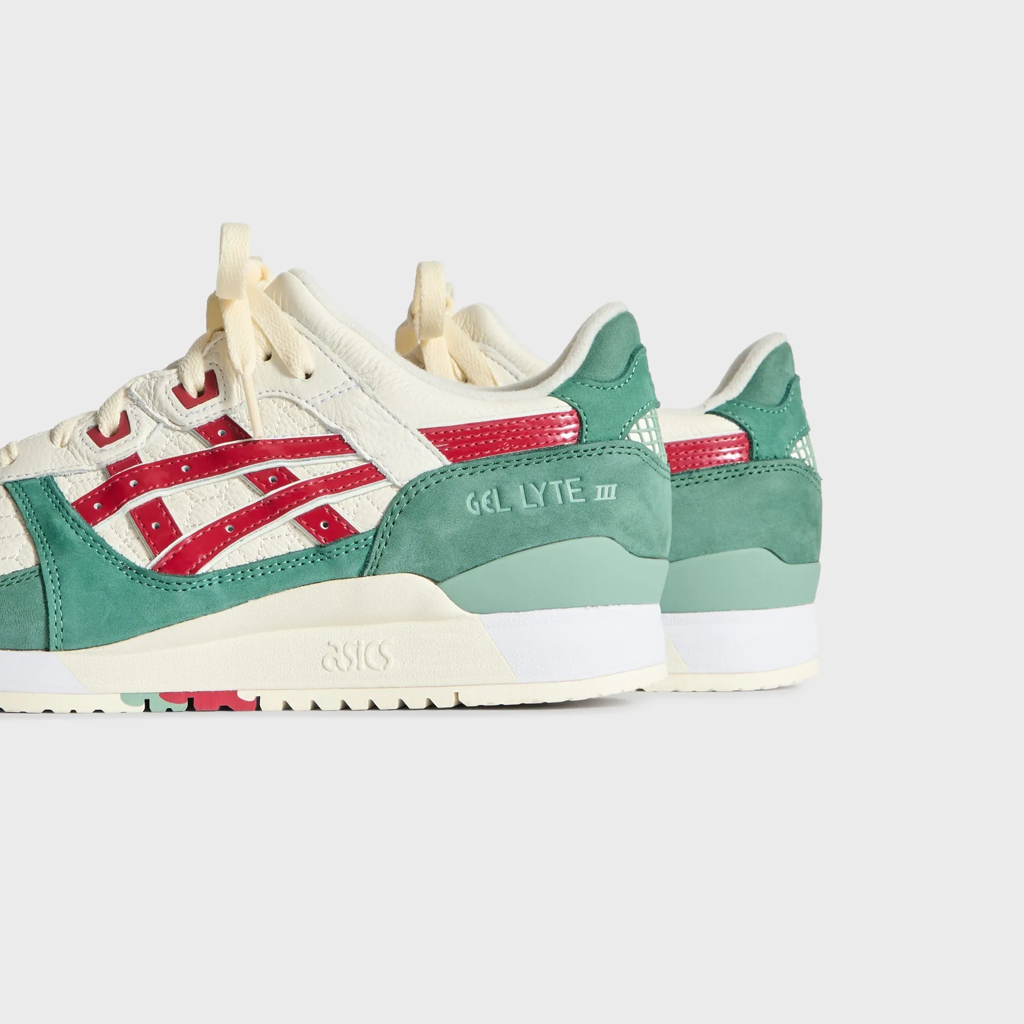 Ronnie Fieg for ASICS GEL-LYTE III Remastered - Chili Pepper sold by Kith product image thumbnail 4