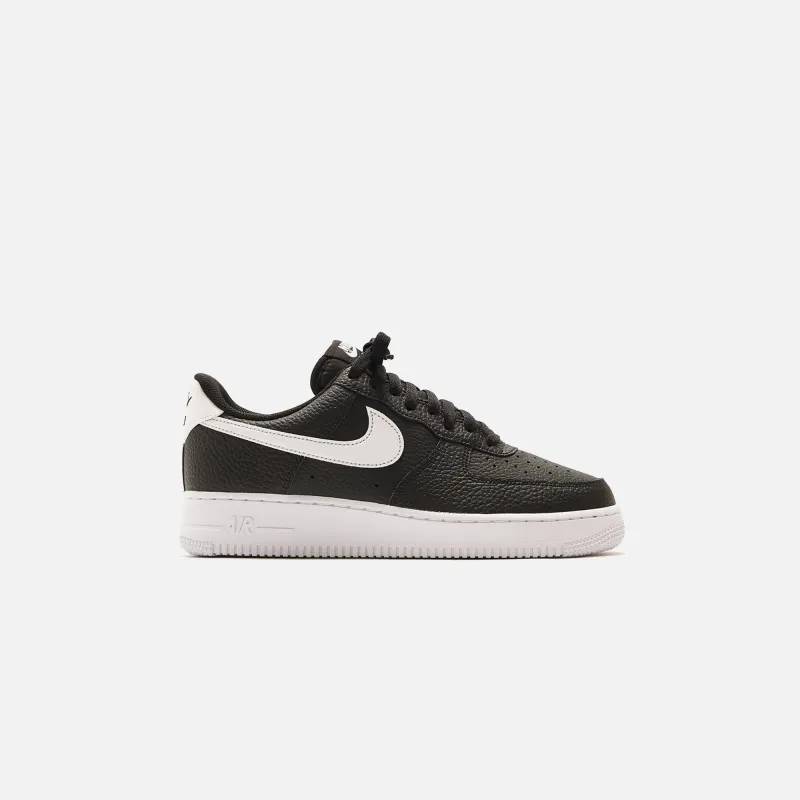 Nike Air Force 1 `07 - Black / White made by Nike