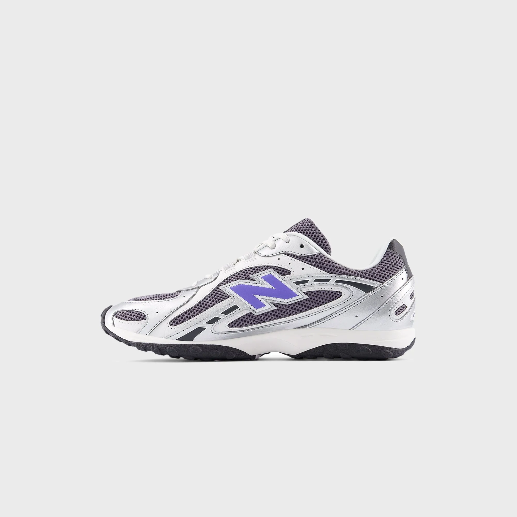 New Balance 204L - Silver Metallic sold by Kith product image thumbnail 5