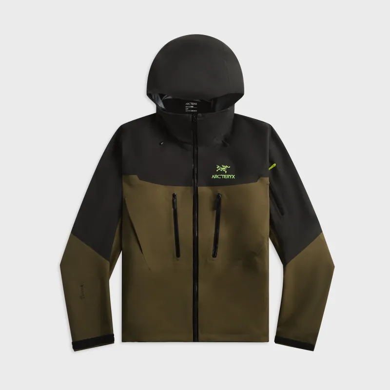 Arc'teryx Alpha SV Jacket - Spotlight made by Kith